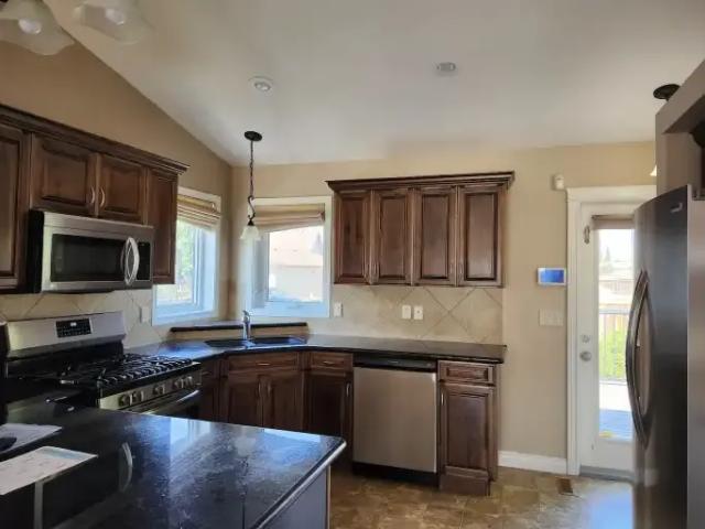 House 4 Bedroom For Rent Red Deer AB 2450 ES103379713