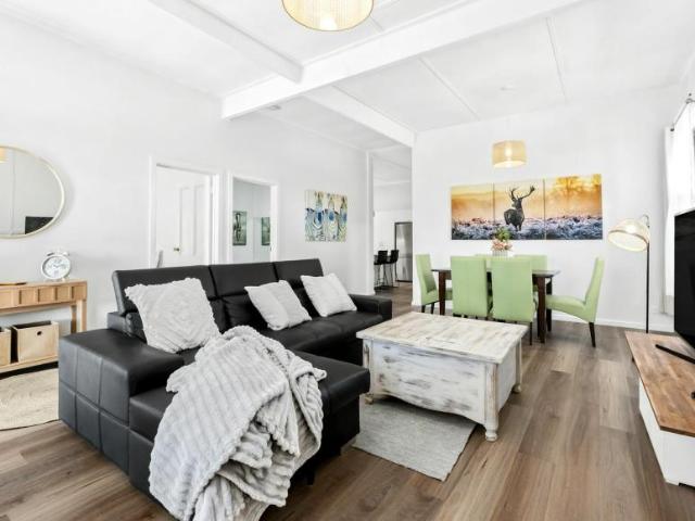 House 4 Bedroom For Rent Renmark SA 589000 ES105932316
