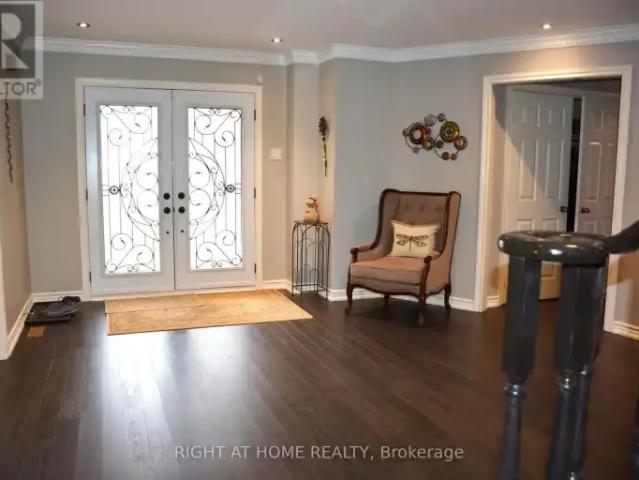House 4 Bedroom For Rent Richmond Hill ON 5900 ES105309424