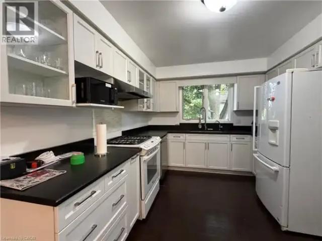 House 4 Bedroom For Rent Waterloo ON 3200 ES105543623