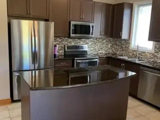 House 4 Bedroom For Rent Wasaga Beach ON 2800 ES105526274