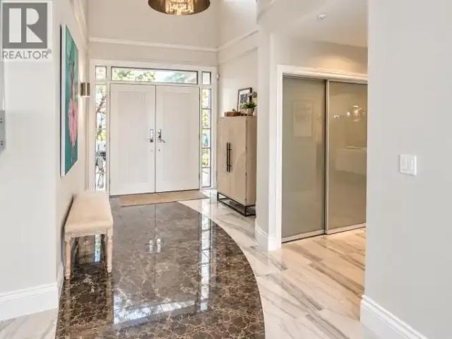 House 4 Bedroom For Rent West Vancouver BC 14900 ES105602266