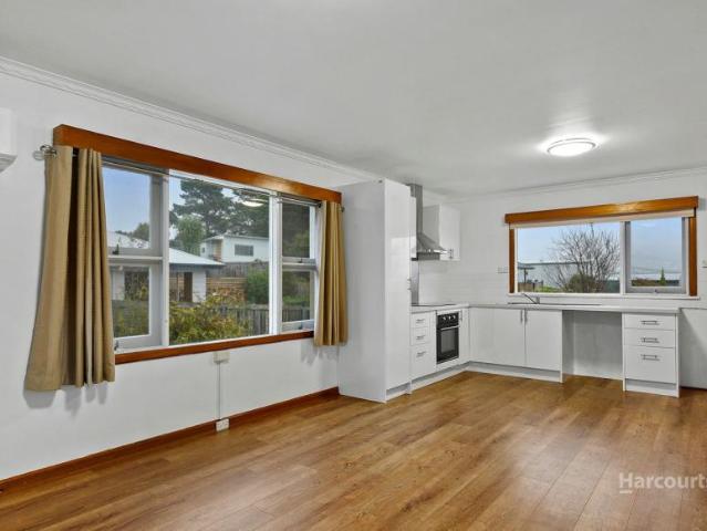 House 4 Bedroom For Rent West Moonah TAS 590 ES106064846