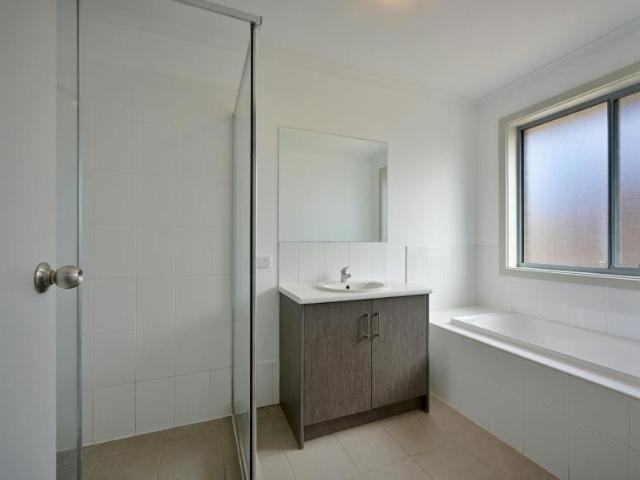 House 4 Bedroom For Rent Whyalla Jenkins SA 470 ES105943531