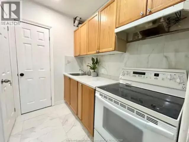 House 4 Bedroom For Rent Windsor ON 1600 ES104941027