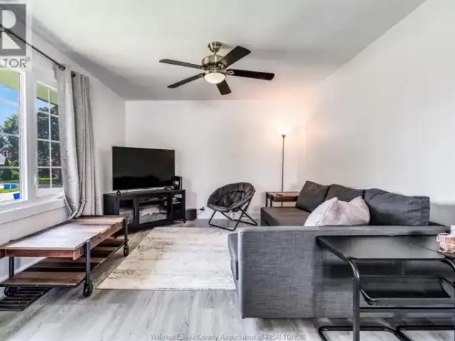 House 4 Bedroom For Rent Windsor ON 2250 ES105394891