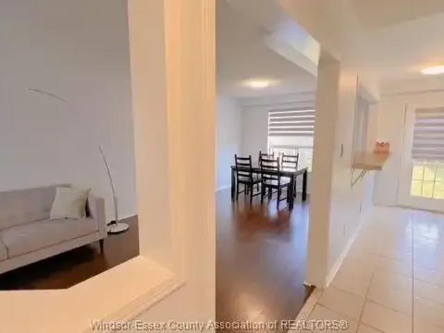 House 4 Bedroom For Rent Windsor ON 2500 ES105643397