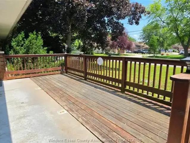 House 4 Bedroom For Rent Windsor ON 2800 ES104000300