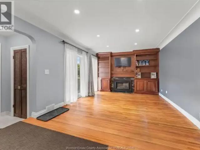 House 4 Bedroom For Rent Windsor ON 2800 ES103594570