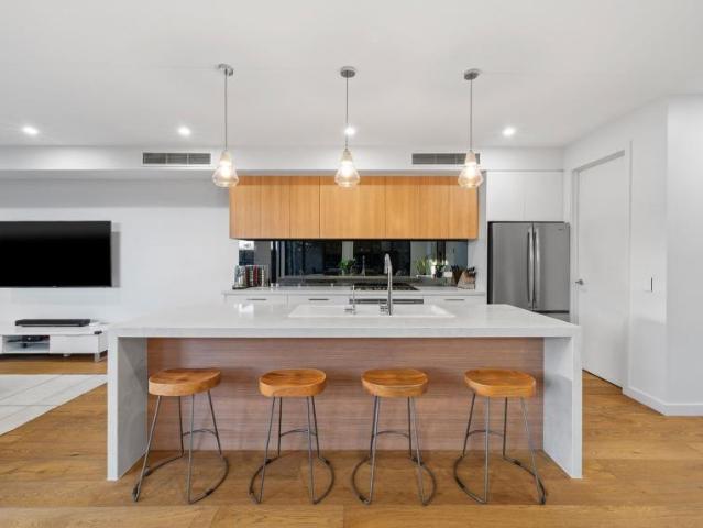 House 4 Bedroom For Rent Templestowe Lower VIC ES105825893