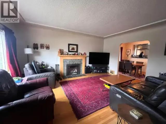 House 4 Bedroom For Rent Vancouver BC 1250 ES101186372