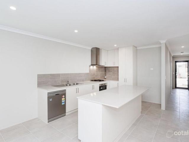 House 4 Bedroom For Rent Yanchep WA 680 ES106008988
