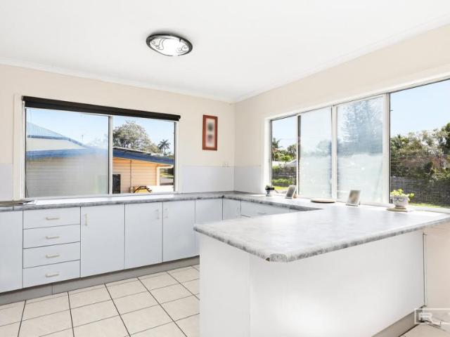 House 4 Bedroom For Rent Yeppoon QLD ES101770690