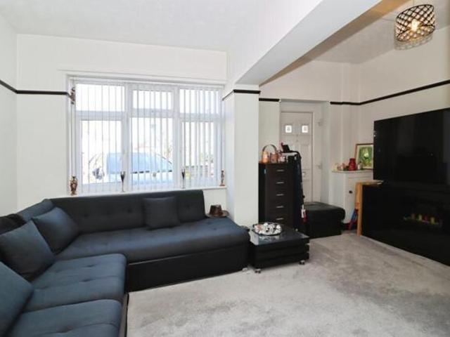 House 4 Bedroom For Sale Chesterfield Derbyshire 399995 ES101025984