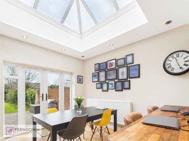House 4 Bedroom For Sale Birmingham Solihull 475000 ES101892240