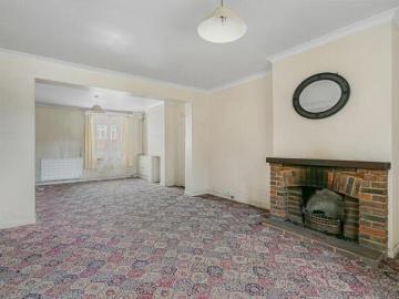 House 4 Bedroom For Sale Egham Surrey 650000 ES101025342