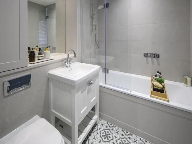 House 4 Bedroom For Sale Hartland Village Fleet 810000 ES102596728