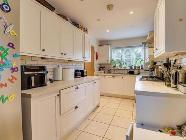 House 4 Bedroom For Sale Hertfordshire Hertfordshire 700000 ES101796820