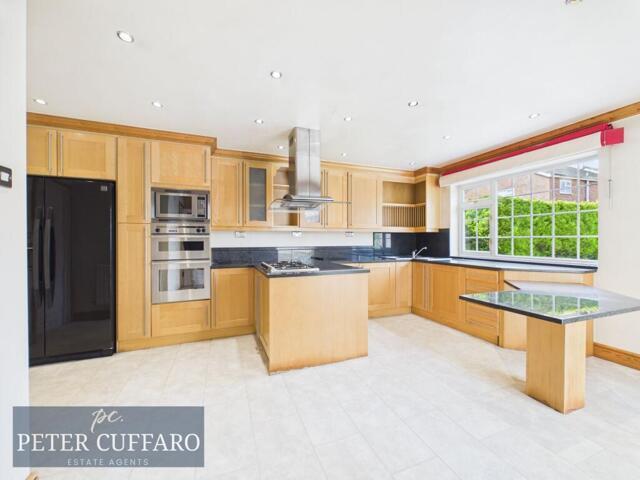 House 4 Bedroom For Sale Hertfordshire Hertfordshire 875000 ES101676450