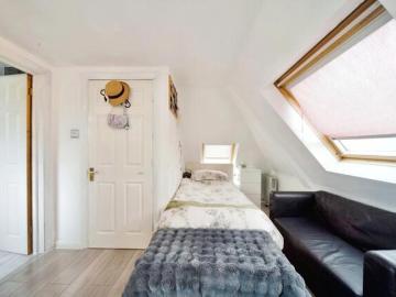 House 4 Bedroom For Sale London Greater London 640000 ES100648905