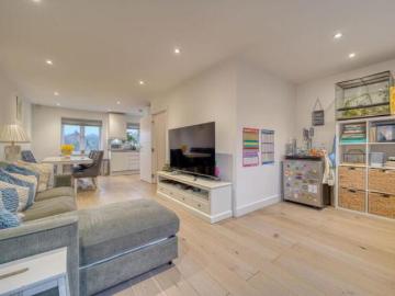 House 4 Bedroom For Sale Londres Greater London 485000 ES100684830