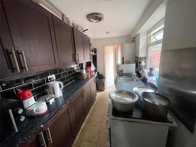 House 4 Bedroom For Sale Middlesbrough Middlesbrough 90000 ES101678512