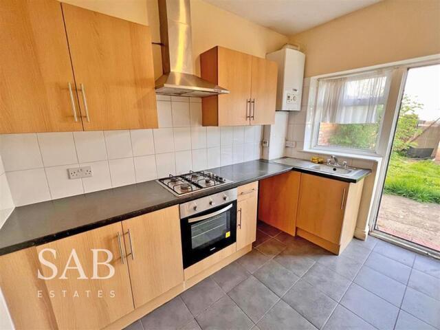 House 4 Bedroom For Sale Southall Greater London 500000 ES100649226
