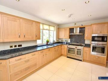 House 4 Bedroom For Sale Romford Greater London 1850000 ES101278214