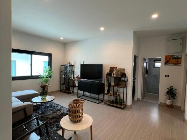 House 4 bedrooms for Sale East Pattaya