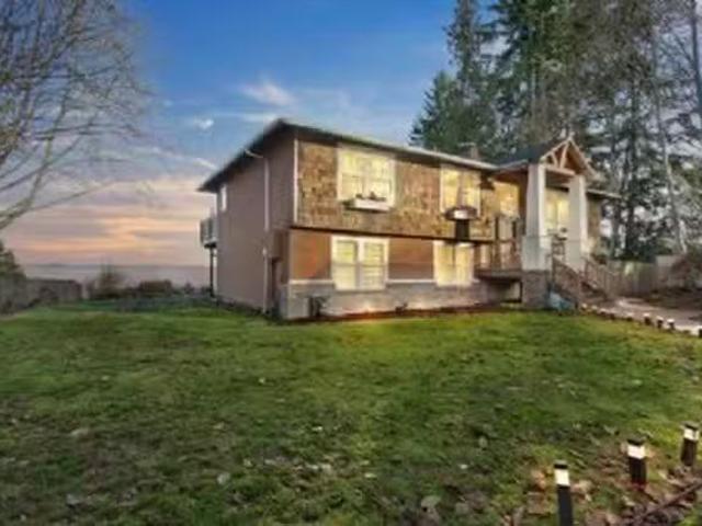 House 4 bedrooms in Other Kitsap Cty