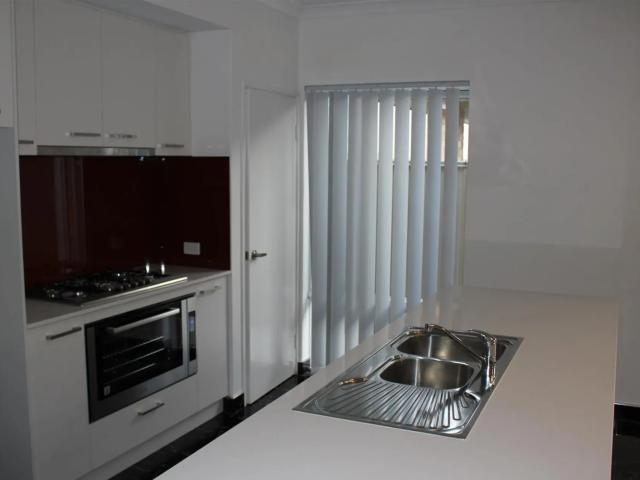 house 4 Portsmouth Way, Harrisdale