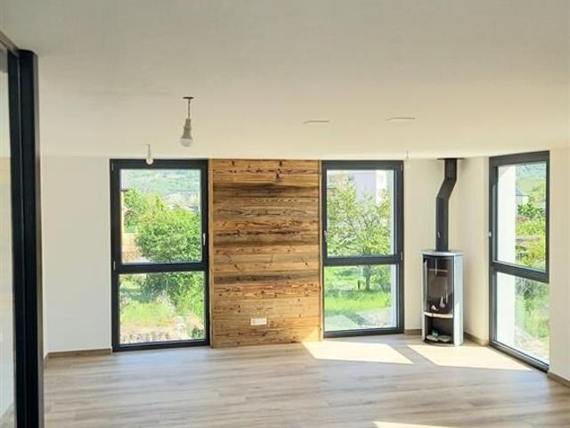 House,4.5,135