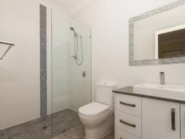 House 4x2 for rent Hazelmere