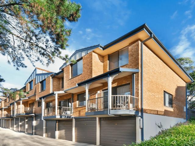 house 50/14 16 Freeman Place, Carlingford