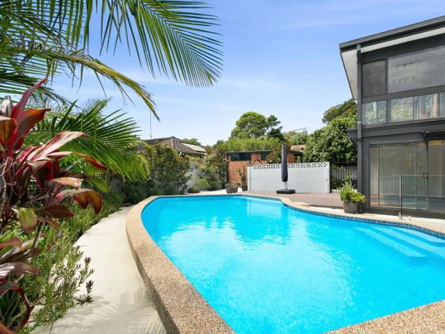 house 50 Vineyard Street, Mona Vale