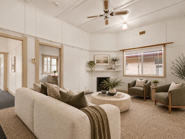 house 52 Station Street, Thornleigh