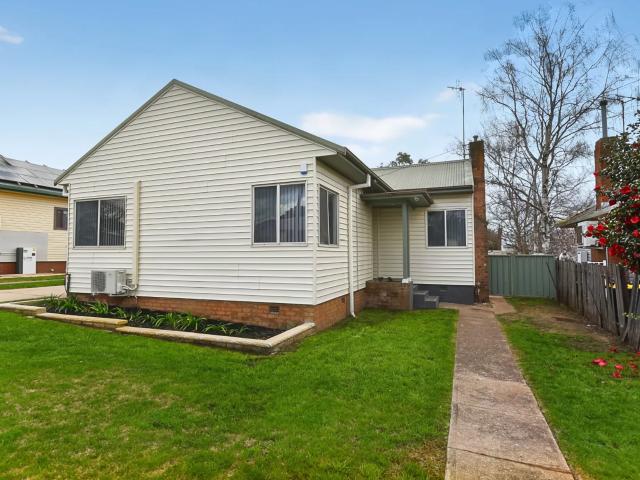 house 5 Bardia Avenue, Orange