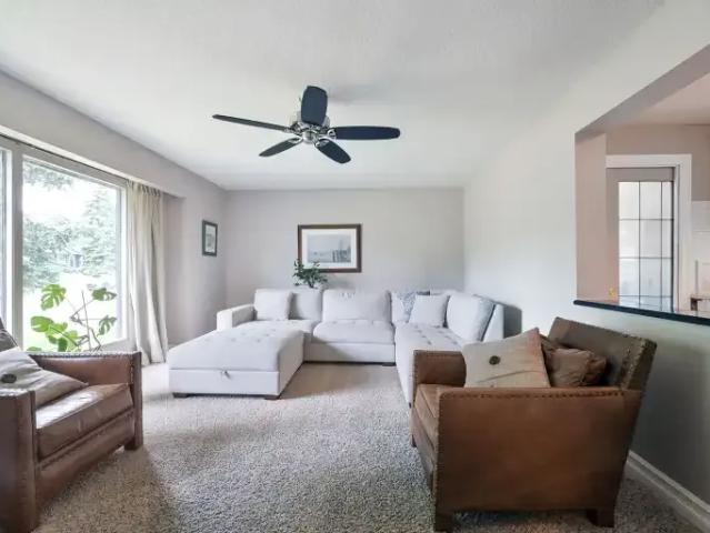 House 5 Bedroom For Rent Calgary AB 5000 ES104753707