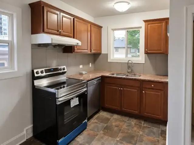 House 5 Bedroom For Rent Calgary AB 2750 ES105467436