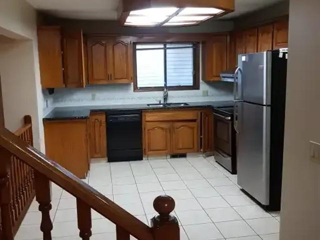 House 5 Bedroom For Rent Calgary AB 3100 ES105150962