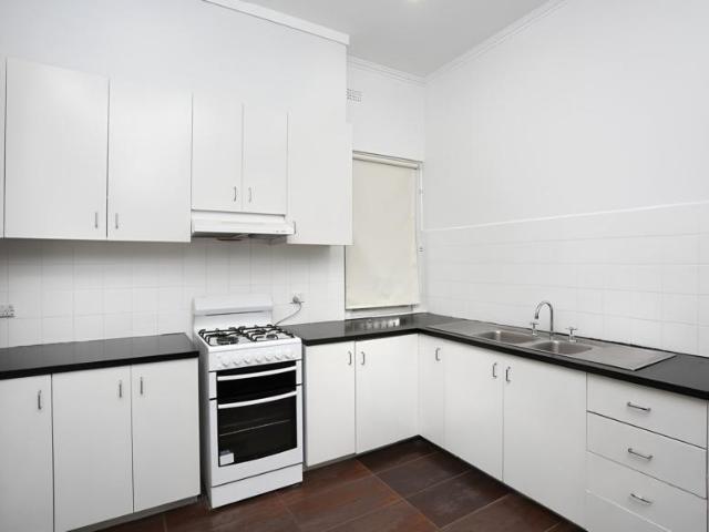 House 5 Bedroom For Rent Ascot Vale VIC ES104040940