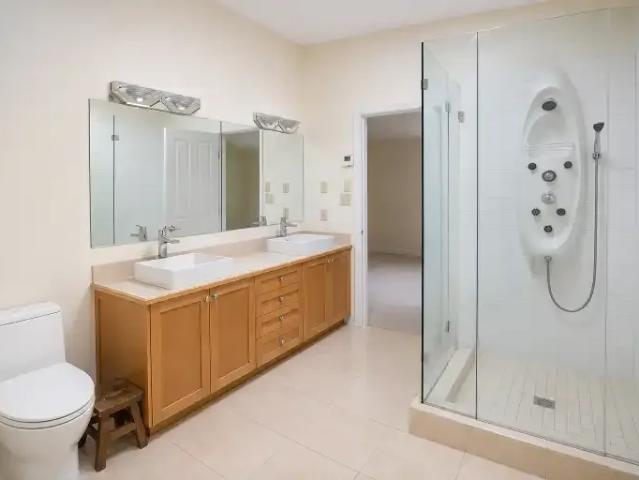 House 5 Bedroom For Rent Bowen Island BC 10000 ES104972747