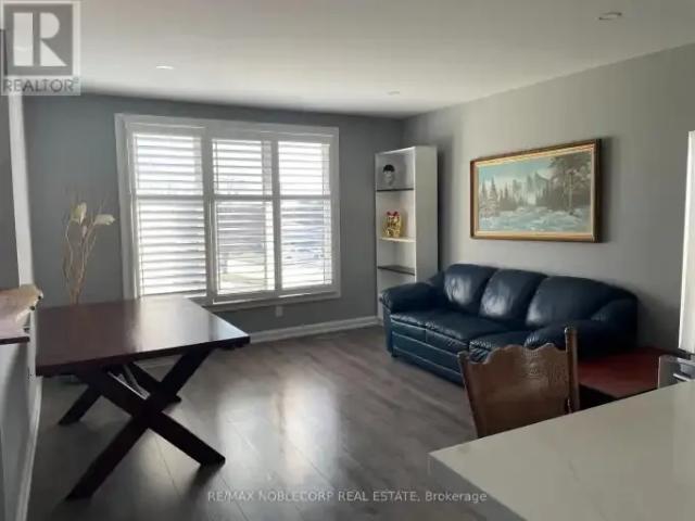 House 5 Bedroom For Rent Bradford West Gwillimbury ON 3500 ES104106750