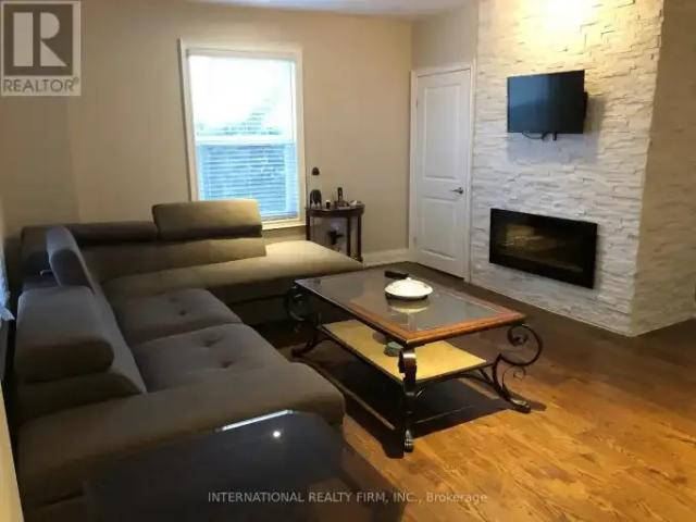 House 5 Bedroom For Rent Grimsby ON 3950 ES103322698