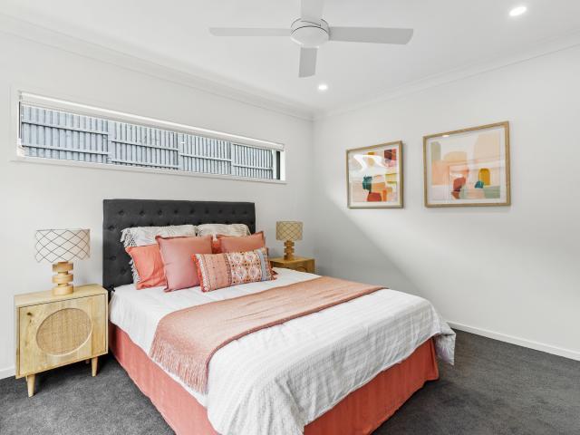 House 5 Bedroom For Rent DONNYBROOK QLD 867381 ES85087840