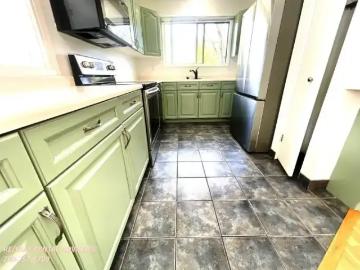 House 5 Bedroom For Rent Edmonton AB 2100 ES103379999