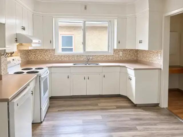 House 5 Bedroom For Rent Edmonton AB 2100 ES105526078