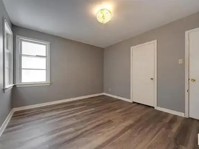 House 5 Bedroom For Rent Edmonton AB 2400 ES105905748