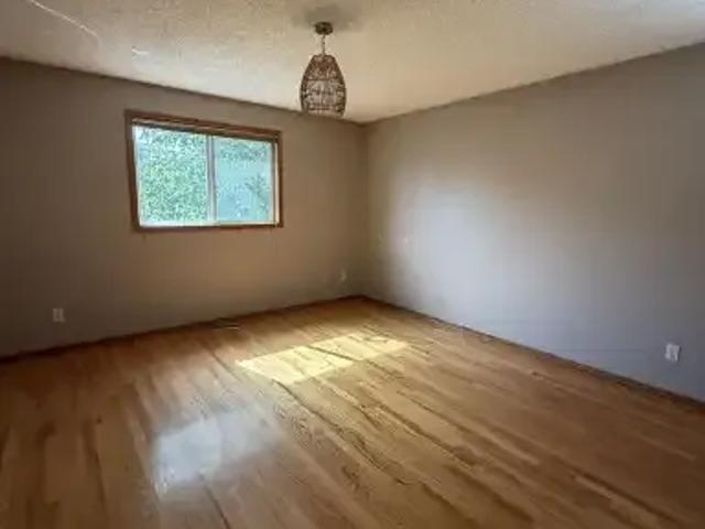 House 5 Bedroom For Rent Edmonton AB 2800 ES105198618