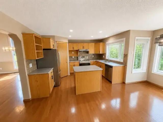 House 5 Bedroom For Rent Fort Saskatchewan AB 2995 ES105326976